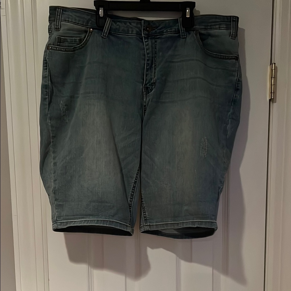Ellos Woman’s Blue Denim Shorts Size 18